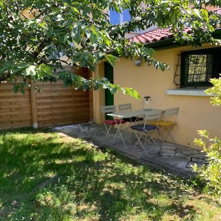 Maisonnette 2 A 4 Pers- Jardin Privatif Cloture- Calme- Stationnement Gratuit- Pau Ouest Billere Exteriör bild