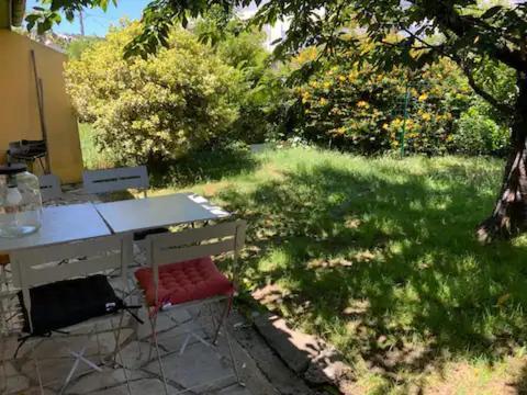 Maisonnette 2 A 4 Pers- Jardin Privatif Cloture- Calme- Stationnement Gratuit- Pau Ouest Billere Exteriör bild