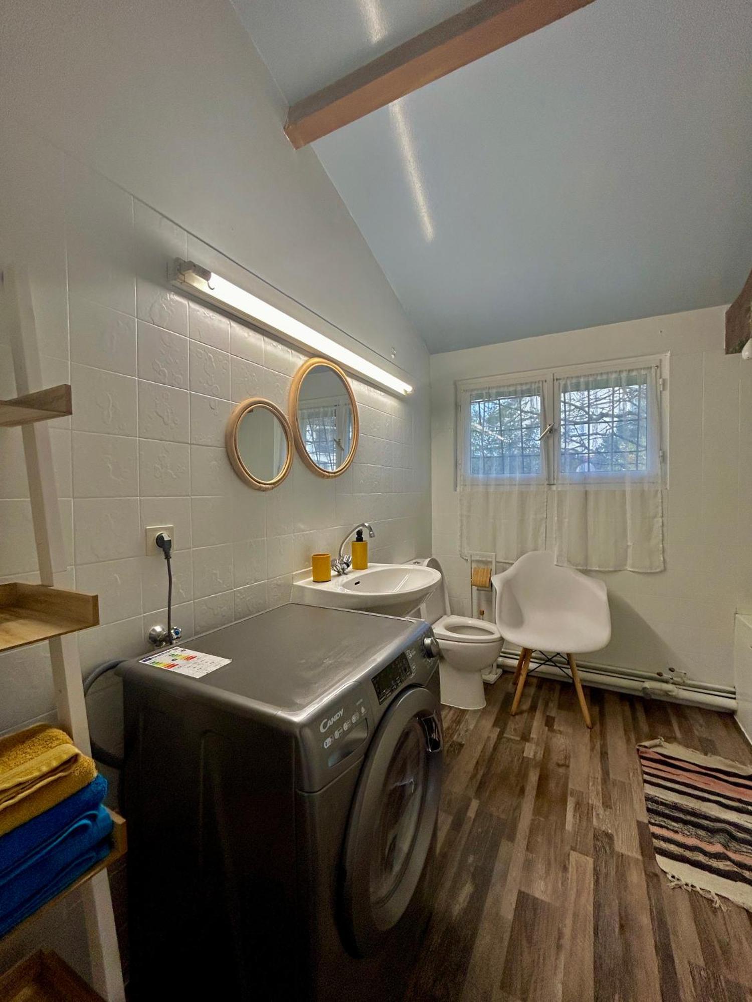 Maisonnette 2 A 4 Pers- Jardin Privatif Cloture- Calme- Stationnement Gratuit- Pau Ouest Billere Exteriör bild