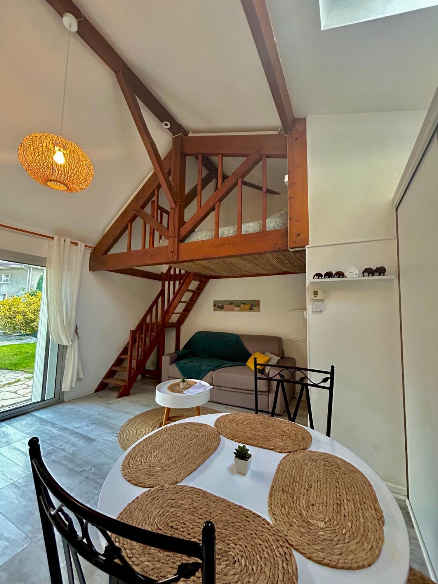 Maisonnette 2 A 4 Pers- Jardin Privatif Cloture- Calme- Stationnement Gratuit- Pau Ouest Billere Exteriör bild